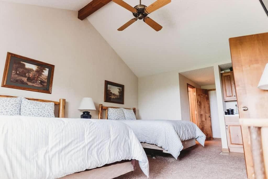 Top Floor Luxury, Sauna, Private Pool, Lake Bellaire Beach, 5 Beds, 4 Full Bath Exterior foto