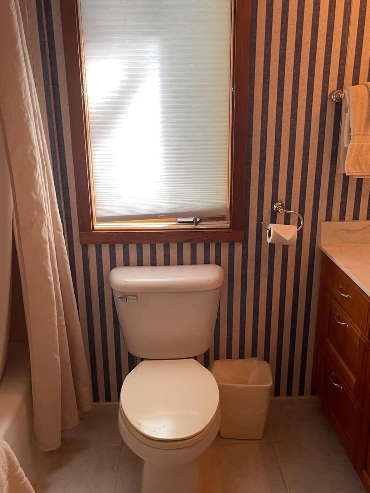 Top Floor Luxury, Sauna, Private Pool, Lake Bellaire Beach, 5 Beds, 4 Full Bath Exterior foto